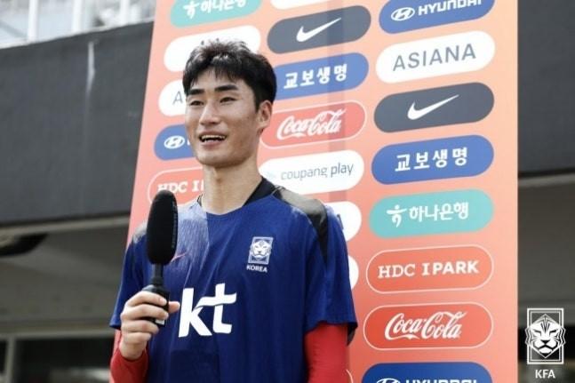 韩国国脚徐珉优首秀激动，余下比赛全力以赴